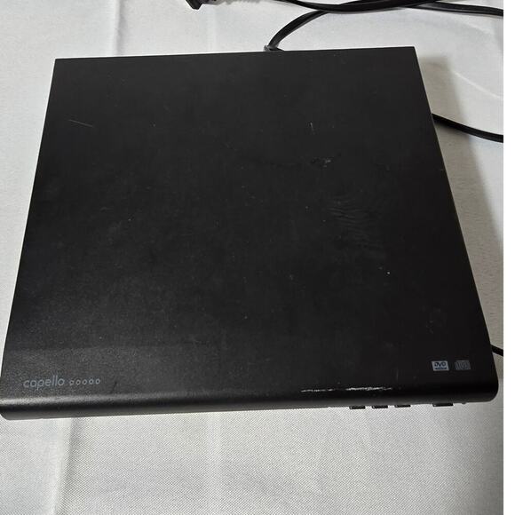 Capello CVD2216BLK Compact 1080p HD Resolution CD DVD Video Player In Black - Picture 3 of 5